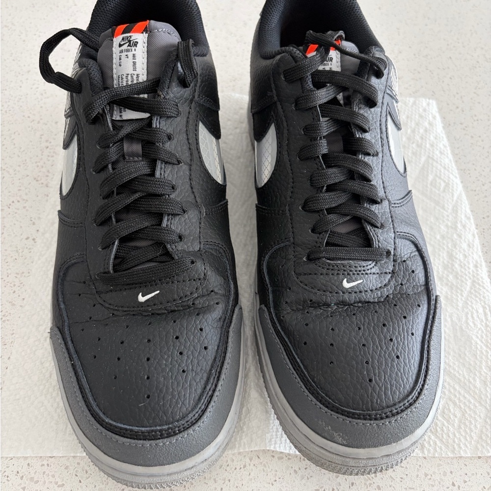 Nike Air Force 1 Men’s Black and Silver Sneakers - Picture 2 of 8